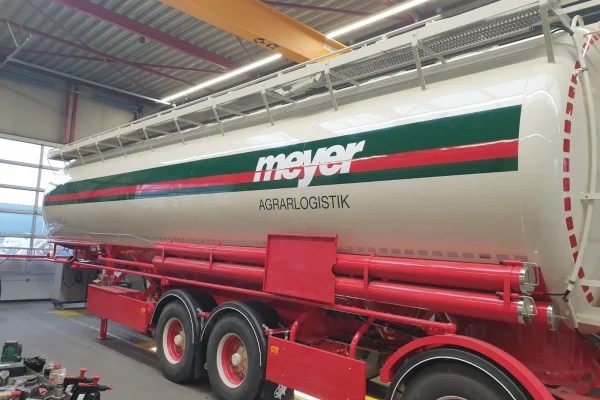 Gewrapte bulkwagen van Meyer