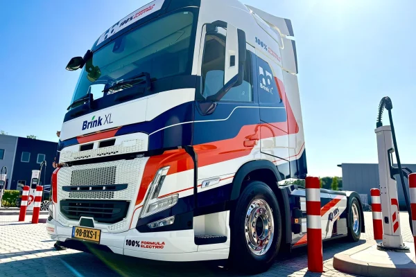 Gewrapte vrachtwagen van Brink XL