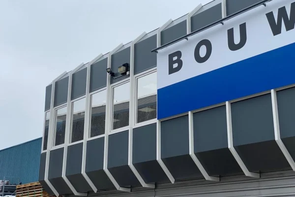 Zon-en-warmtewerende-glasfolie-bouwmaat